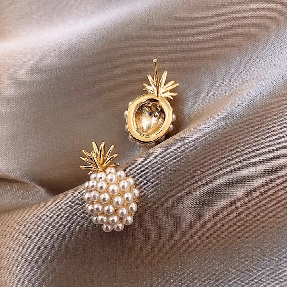 New⚡️ Pineapple Gold Pearl Stud Earrings - Picture 4 of 4